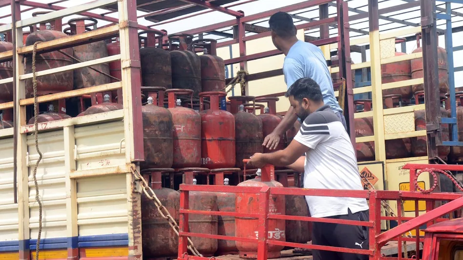 LPG cylinders get cheaper.